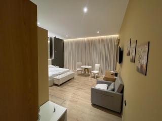 Luxury Jacuzzi Suite- Astir,Tirana - 7