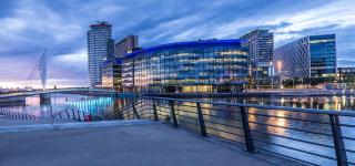 Manchester Apartment Free Parking - 8