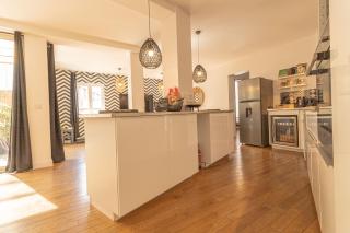 AfroBoHome, Fraicheur d'été, Familles et petits groupes, clim, 2 à 6 personnes, Proche centre Nîmes, Garage clos - Nimes - 4