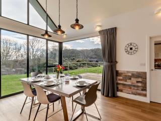 3 Bed in Bamburgh 90062 - Bamburgh - 2