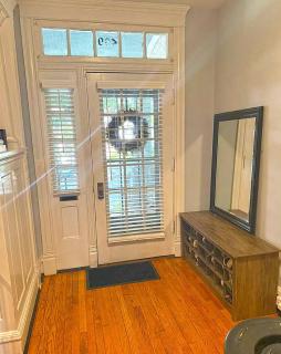 Fan District Charm 4BR Retreat Walk to Carytown - Richmond - 2