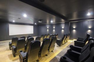 Spacious Condo with Rooftop Pool, Gym, Coworking and Cinema - 6