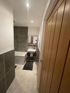 Lovely 1 bed apartment in the heart of High Wycombe town centre - High Wycombe - 3