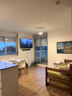 Fully Equipped Apartment Close to Montevideo Shopping - Montevideo - 0