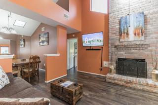 SW Houston Eclectic Living - Houston - 7