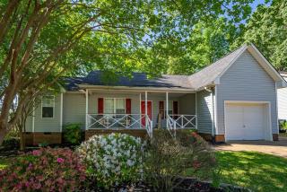 The Nestle 3-Bed 2-Bath Chapin - Near Lake Murray - Chapin - 3