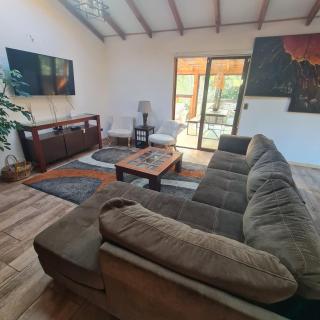 CASA CON TINAJA, PISCINA Y QUINCHO - Pucón - 1