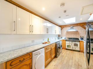 The Lodge - Gloucester - 3