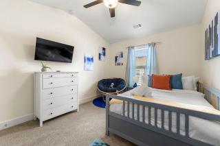 Modern Townhome in Auburn - 1