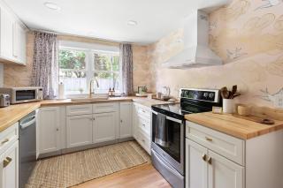 Luxury King 125 year historic home 2 blocks from Main St - Clayton - 6