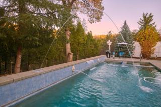 Scenic Mountain Views w Heated Pool, Game Room, and Hottubs - Oakhurst - 9