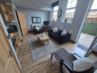 Spacious 2 bed appartment next to BAE with spa bath - Barrow in Furness - 9