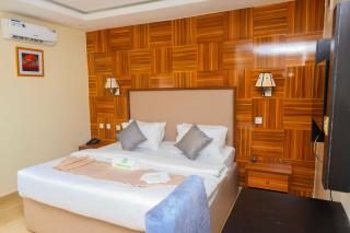 Proximus Hotel and Suites - Owerri - 4
