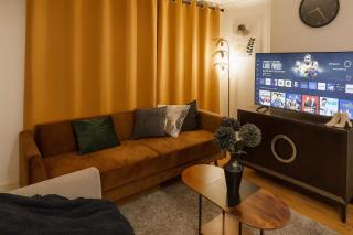 Elegant 3-Bedroom, Free parking, Garden, Pet Friendly, superfast Wi-Fi! - Sittingbourne - 9