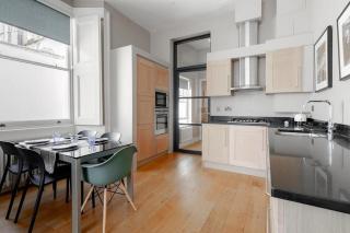 Chic 2Bed 2BAth by Hyde Park - Londra - 5