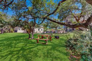 Bear Creek Modern - Austin - 7