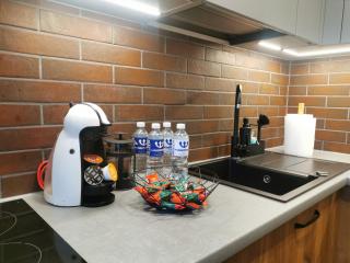 Modern apartment with fully equipped kitchen, close to Lucavsala park, free parking on street, near City Centre - Riga - 9