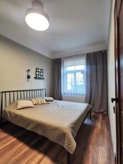 Modern apartment with fully equipped kitchen, close to Lucavsala park, free parking on street, near City Centre - Riga - 2