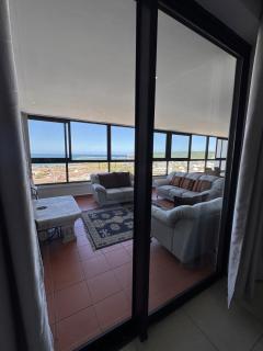 Accommodation Front - Comfy 3 Bedroom with Ocean views - Durban - 3