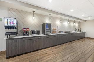 Best Western Plus Elizabethtown Inn & Suites - Elizabethtown - 6