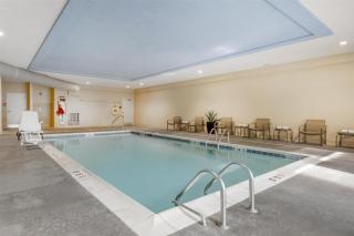 Best Western Plus Elizabethtown Inn & Suites - Elizabethtown - 5