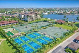 New Ocean Dream Marco Island Private Beach Access! - Marco Island - 2