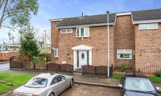 Parkland 3-Bedroom, 5 Beds, Walk to Metro, Tesco, Lidl, Near Airport Sleep 7 - Wythenshawe - 3