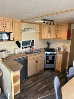 Bailey's Caravan Hire - Sealands Plot 1 - Wi-Fi - Dog Friendly - Ingoldmells - 6