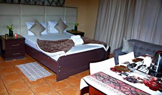 Greenboat guesthouse - Witbank - 7