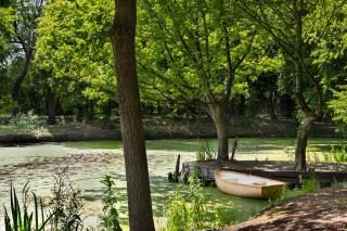 Merry Lakes - Luxury Lakeside Escape with Pool - Just 30 Minutes from London - Hutton - 5