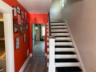 Charming 3BR Family Home Near Downtown STL - 9