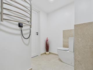 Modernist Loft Studio in Old Town - Riga - 3