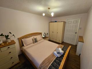 Spacious 2 Bedrooms Apartment - Glasgow - 7