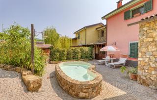 3 Bedroom Pet Friendly Home In Imperia - Imperia - 1