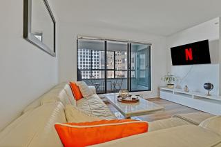 Spacious 2 Bedroom Urban Getaway with Modern Touches - Vancouver - 5