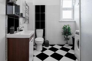 Elegant and Cozy 2BR with Balcony near Taksim - Istanbul - 8