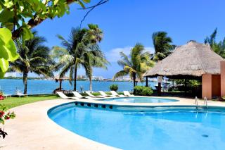 Wake up w/sunrise & lake just steps away - Cancún - 0