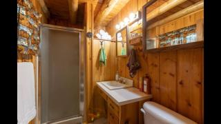 Blue Springs Pond Cabin - Near Yellowstone - Hot Tub - Island Park - 5