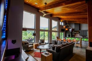 4BR Mountain Retreat, Hot Tub & 2 Master Suites - Waitsfield - 6