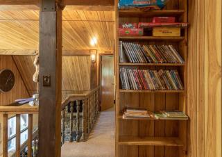 Rustic Cabin Retreat - Hot tub - Fire pit - BBQ - - 9