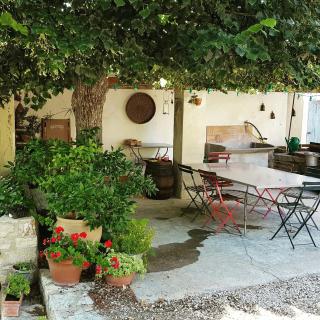 Provencal Farmhouse With Mont Ventoux Views - Carpentras - 1