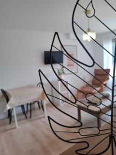Studio en rez-de-chaussée de maison - Russan - 3