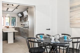 Spacious 6 Bedroom Luxury Home Sleeps 14 Royal Manor 57 - Stone Grove - 4