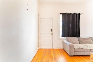 Cozy 3BR with Workspaces and Laundry - Tampa - 6
