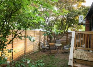 Tranquil Retreat 5BR House With 3 Bath and Backyard, Located Minutes Away From The Falls - Niagara Falls - 8