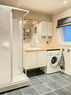 Seaside Cabin With Fjord Views In Skjerstad - - 3