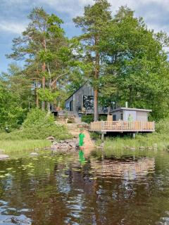 Architectural Cabin With Magnificent Lake View - Ryssby - 0