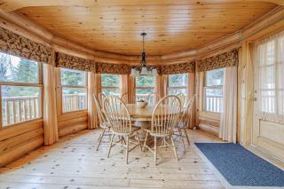 Forest Getaway, Soak in the Spa, Sauna, Fireplace - Mille-Isles - 2