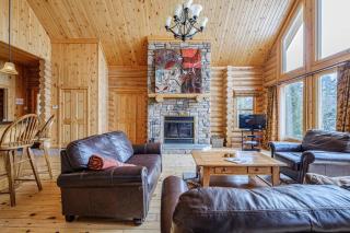 Forest Getaway, Soak in the Spa, Sauna, Fireplace - Mille-Isles - 4