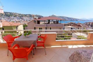 Seaview Holiday - big Apartment - Sarandë - 5